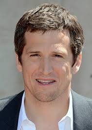 A 18 ans, une mauvaise chute à cheval l'oblige. Guillaume Canet Wikipedia