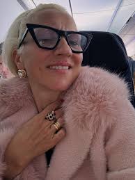 Guess who's wearing my tie!