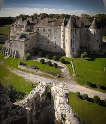 Patrimoine Culturel Chateaux Chateau De Meung Sur Loire Meung Sur Loire Vos Vacances En Loiret Va Meung Sur Loire Chateau France Les Chateaux De France