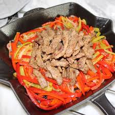 Ev Usulu Fajita Hem Kolay Hem Cok Lezzetli Hemde Sunum Sahane Buyurun Tarif Fajita Malzemeler 1 Kg Dana Eti July Fajita Yemek Yemek Tarifleri