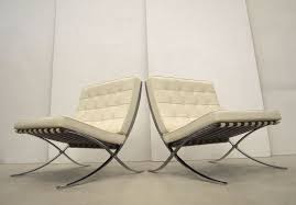 For Sale Pair Of Barcelona Lounge Chairs By Ludwig Mies Van Der Rohe For Knoll 1990s In 2020 Lounge Chair Mies Van Der Rohe Chair