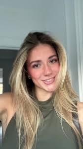 Lily Drummond's Instagram, Twitter & Facebook