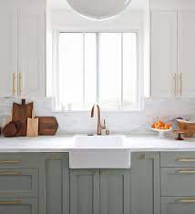 Loving The Sage Green And White With The Rose Gold Hardware Modernkitchengreen Home Kitchens Kitchen Remodel Kitchen Design