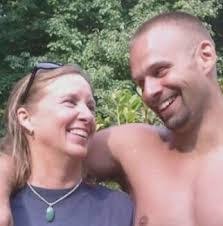 Esther Hinton's Instagram, Twitter & Facebook