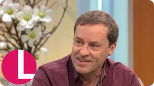 Twelve questions with 'death in paradise' actor ardal o'hanlon. Death In Paradise S Ardal O Hanlon Is Returning To Stand Up Lorraine Youtube