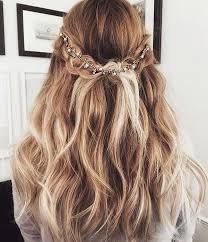 Next, separate the section into 3 equal parts, and make 1 complete braid sequence by crossing the left. 101 Long And Short Prom Hairstyles For This Spring Style Easily