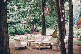 Idaho Real Wedding Photos A Forest Inspired Backyard Wedding In Mccall Backyard Wedding Outdoor Wedding Photos Diy Backyard Wedding