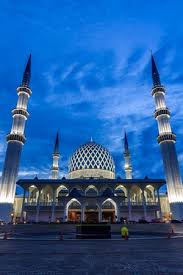 Sultan salahuddin abdul aziz building is selangor's state secretariat building. Selangor City Stock Photos And Images 123rf