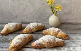 Marmelade Kipferl Backen Mit Christina In 2020 Backen Mit Christina Susses Geback Geback Rezepte