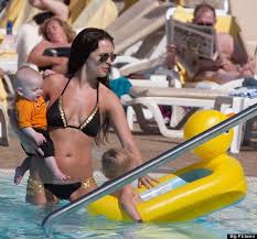 The cbb star, 37, is already mother to four sons, archie, 10, harry, nine, and. Danielle Lloyd Shows Off Natural Aa Boobs After Having Implants Removed Huffpost Uk