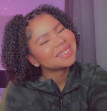 Briana Gilbert's Instagram, Twitter & Facebook