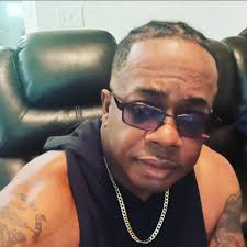 James M McElrath Jr. की प्रोफ़ाइल