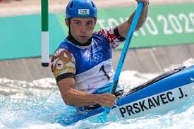 Jiří prskavec is a czech slalom canoeist who has competed at the international level since 2008. Dzt6h Thi Rznm