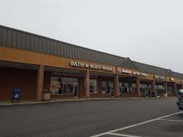 Complete carpet care, phone number: Bath Body Works 421 423 South St Front Royal Va 22630 Usa