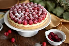 Tarte Aux Framboises Facon Cap Patisser Adopte Un Gateau Recette En 2020 Tarte Framboise Framboise Recettes Sucrees