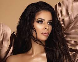 Laura Lee's Net Worth