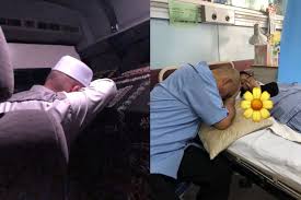 Hingga akhir nafas ini sayang sampai akhir pasti. Cinta Hingga Nafas Akhir Anak Sedar Sesuatu Selepas Lihat Bapa Teresak Tak Lepas Peluk Keranda Ibu Mereka Lupa Suami Yang Bersamanya Lebih 35 Tahun Viral Mstar