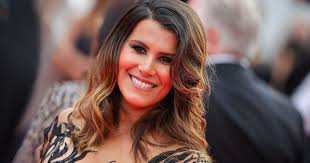 Karine Ferri maman pour la 3ème fois : la date significative de son  accouchement, liée à Grégory Lemarchal - Cosmopolitan.fr