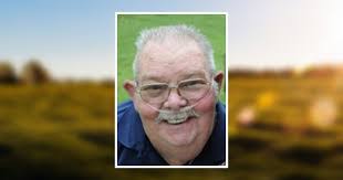 Earl Liles's Instagram, Twitter & Facebook