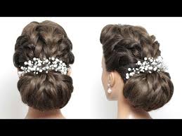 So if you have long hair, keep reading to check out 25 of our favorite hairstyles that this simple updo style for long hair is a great alternative to the plain old messy bun. Quick Indian Bun Hairstyle For Navratri Party Hairstyles For Medium Long Hair Indian Hairstyles Scarlet Hair Journal