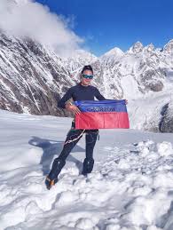 Magdalena gorzkowska z bazy pod k2. A Colorful Winter On K2 Polish Athlete Magdalena Gorzkowska Signs Up For K2 Winter Pakistan Explorer