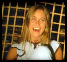 RARE pics of a beautiful young Maureen > Screen captures taken from the  video created by Eve and Maureen. ( at Eve's Malibu beach house ) *They  were both wearing their