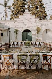 Diese Hoch Entwickelte Schwarzweiss Hochzeit Bei Villa Vine Gibt Uns Alte Holl Wedding Decorations Weddingde Dream Wedding Outdoor Reception Wedding Guide