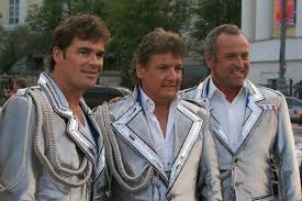 Het is weer hommeles tussen gerard joling en gordon. De Toppers Wikipedia