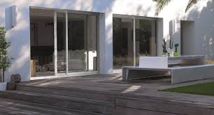 Baie vitrée coulissante sans seuil. Baie Coulissante Pvc Sur Mesure Isolation Baie Vitree En Pvc Solabaie
