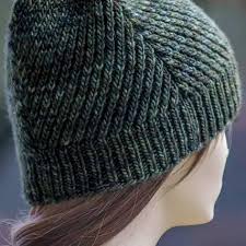 Four Winds Hat By Gretchen Tracy Malabrigo Worsted In Olive Colorway Free Pattern Here Http Www Ravelry Com Patterns L Malabrigo Yarn Knitted Hats Knitting