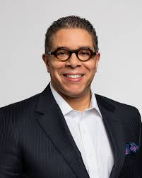 Darrell Ford's Instagram, Twitter & Facebook