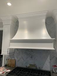 A few people find that the range hood light is an advantageous approach to spare power too. Castlewood Sy Wcvh Curved Epicurean Chimney Range Hood Remodel Market Chimney Range Hood Range Hood Elegant Kitchens