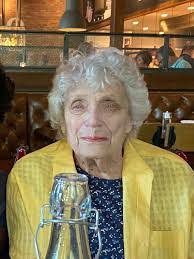 Barbara Riecker's Instagram, Twitter & Facebook