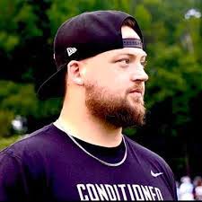 Chris Akridge's Instagram, Twitter & Facebook