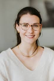 Vanessa Vitello's Instagram, Twitter & Facebook