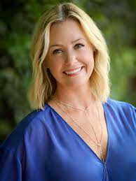 Joni Burks's Instagram, Twitter & Facebook