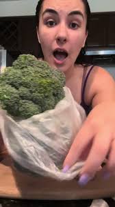 This brocolli pasta was SO good!! Recipe from @Paige MacDonald #fyp  #foodtok #eatwithme #eatingshow #asmr #cooking #cookingathometiktoktv  #cookwithme #easyrecipe #pasta