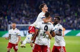 Auch hsv, der seinen torjäger simon terodde an die konkurrenz aus schalke verloren hat, sind die erwartungen. L41jlbh1wkau9m