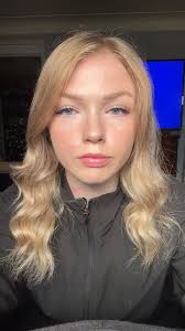 Could someone please sort the colour