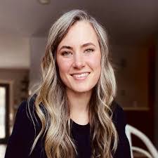 Meagan Carson's Instagram, Twitter & Facebook