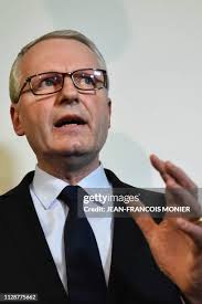 28 Michael Heitz Stock Photos, High-Res Pictures, and Images