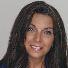 Sharon Dippold's Instagram, Twitter & Facebook