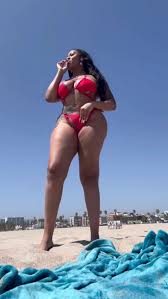 Hot summer - Porn Videos & Photos - EroMe