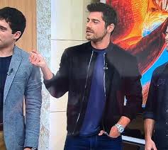 Foi transmitida pela tvi entre 30 de agosto de 2003 e 15 de setembro de 2012, totalizando 9 temporadas e mais de 2000 episódios. Morangos Com Acucar Tvi Juntou Os Tribo Mas Esqueceu Se De Sara Matos Celebridades Flash