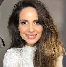 Ali Andreea Makeup Artist