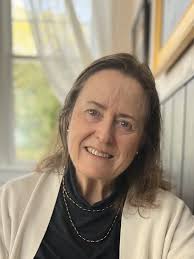 Janet Burd's Instagram, Twitter & Facebook