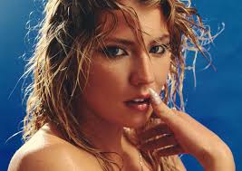 Digital Cover: Dasha is Leading the Country Renaissance - Notion