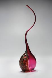 Sepino By Victor Chiarizia This Sinuous Blown Glass Sculpture Pairs Vibrant Red Glass With A Peacock Like Tapest Glass Art Glass Art Sculpture Glass Sculpture