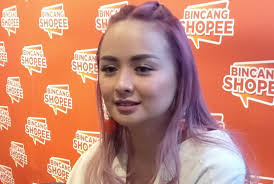 Seprei baru dan coverlet dari @levencotton apa itu coverlet? Kiat Joanna Alexandra Bangun Keluarga Yang Kuat Republika Online