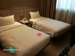 This hotel is located back to back with st giles wemblely hotel on the front which is called 1st road or 一条路. Cititel Express Penang